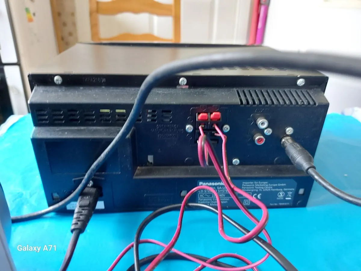 Panasonic Music Centre with Philips Speakers - Image 4