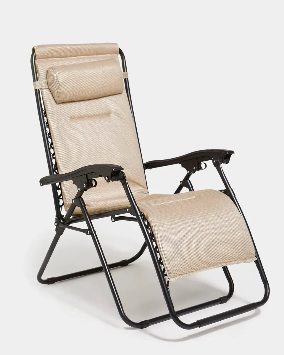 Zero Gravity Sun Lounger - Image 1