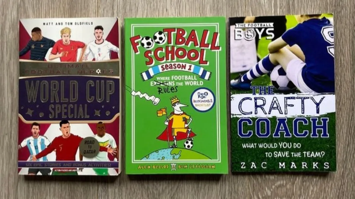 Football Kids Books - Ultimate Football Heroes Wor