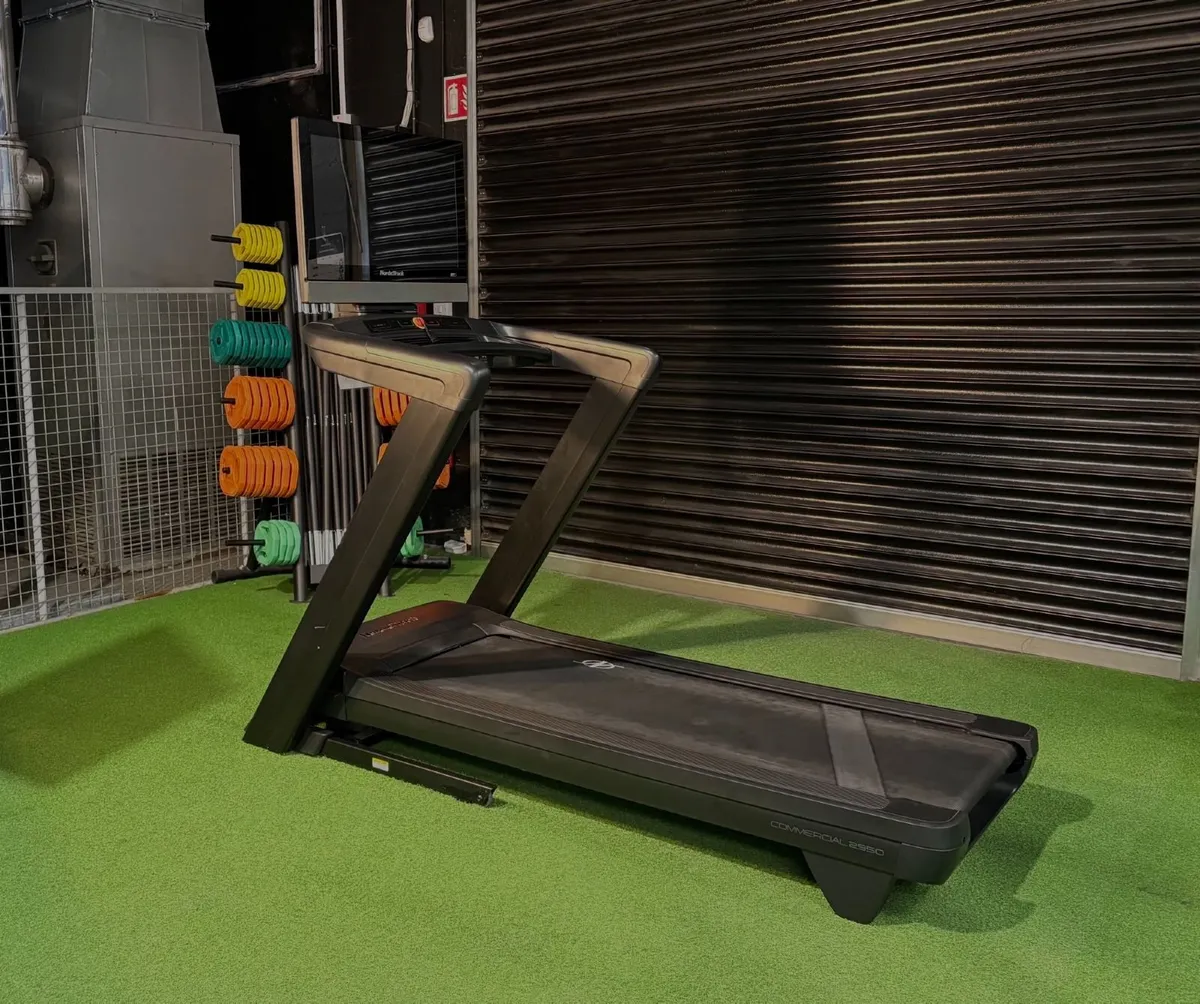 NordicTrack 2950 Treadmill - Image 1