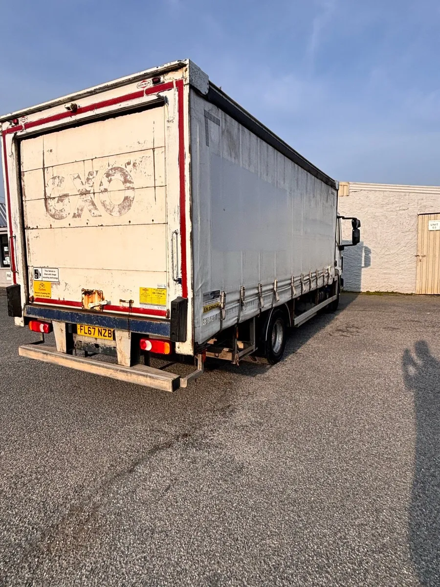 Iveco 12 ton curtainsider - Image 3