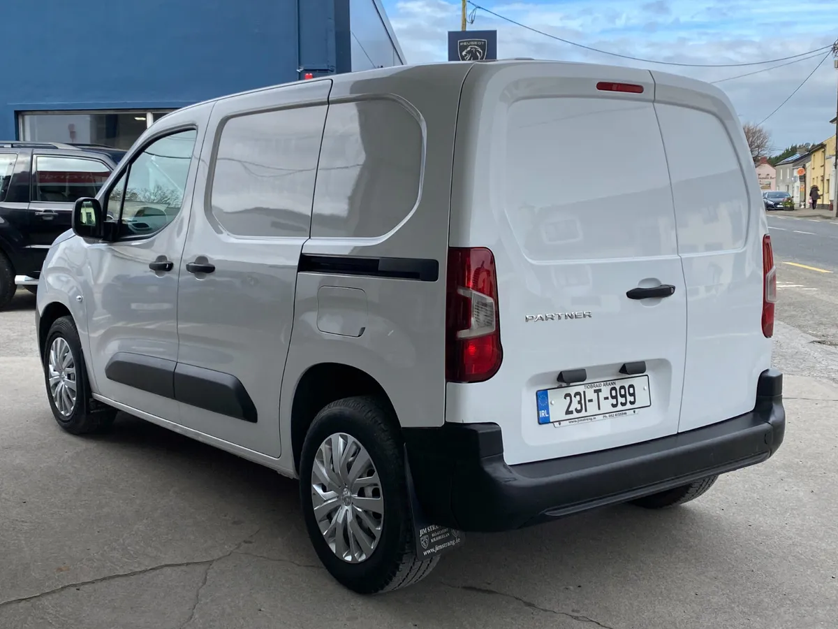 Peugeot Partner Active Plus 1.5HDI 100hp 1000KG - Image 3