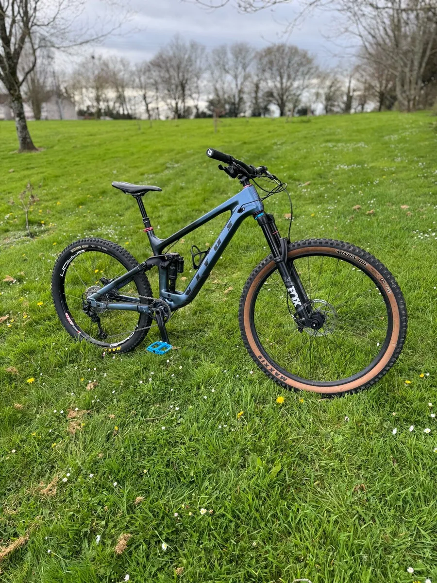 Vitus Sommet Carbon - Image 1