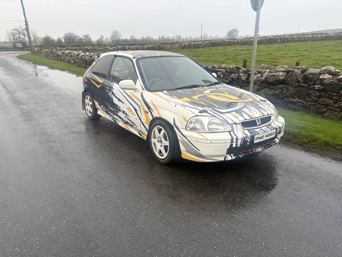 Honda civic 11f or class 16 for hire - Image 1