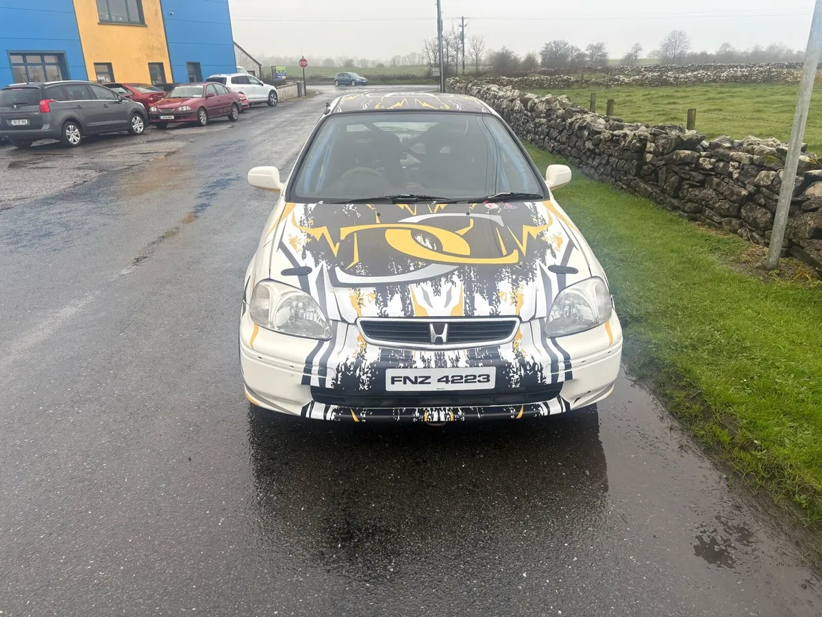 Honda civic 11f or class 16 for hire - Image 2