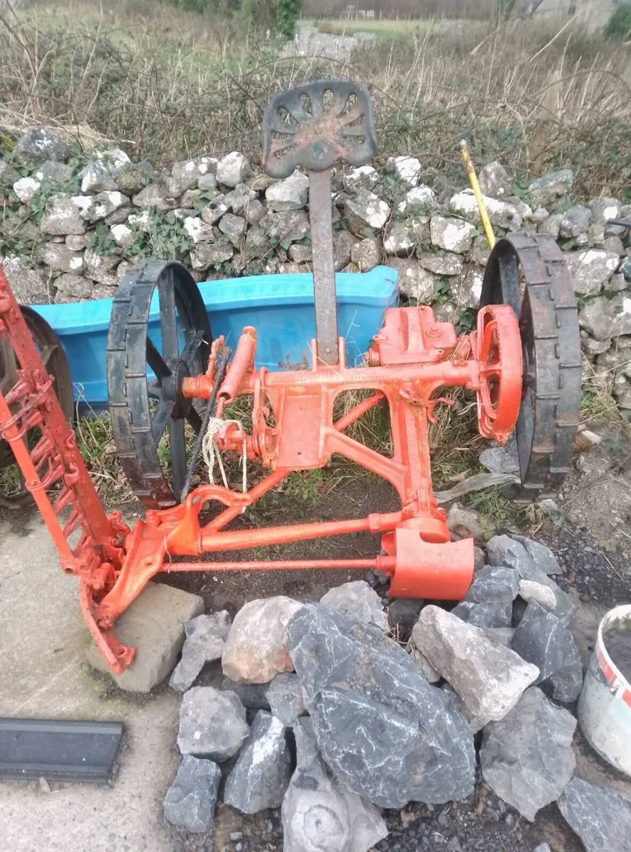 Antique farm machiny - Image 1