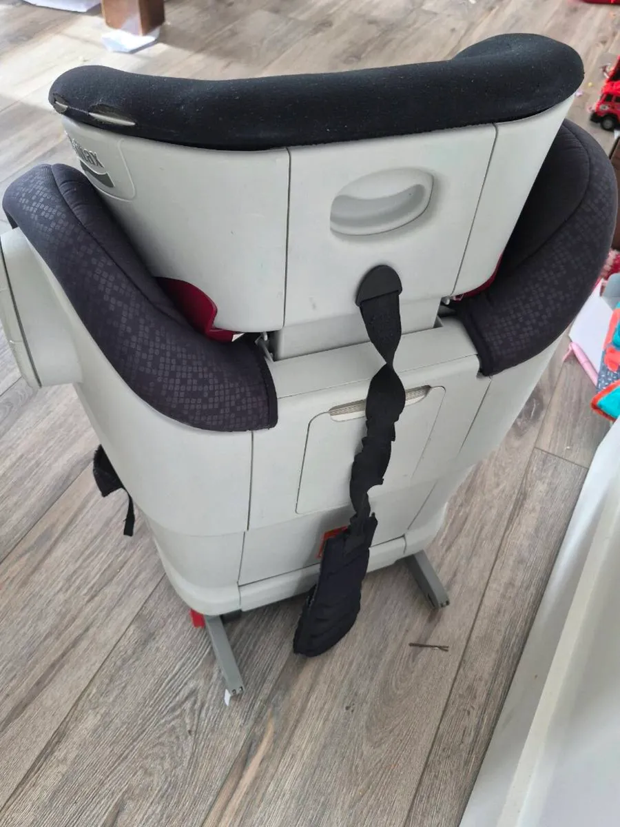 Britax Isofix Front Facing Car seat - Image 2