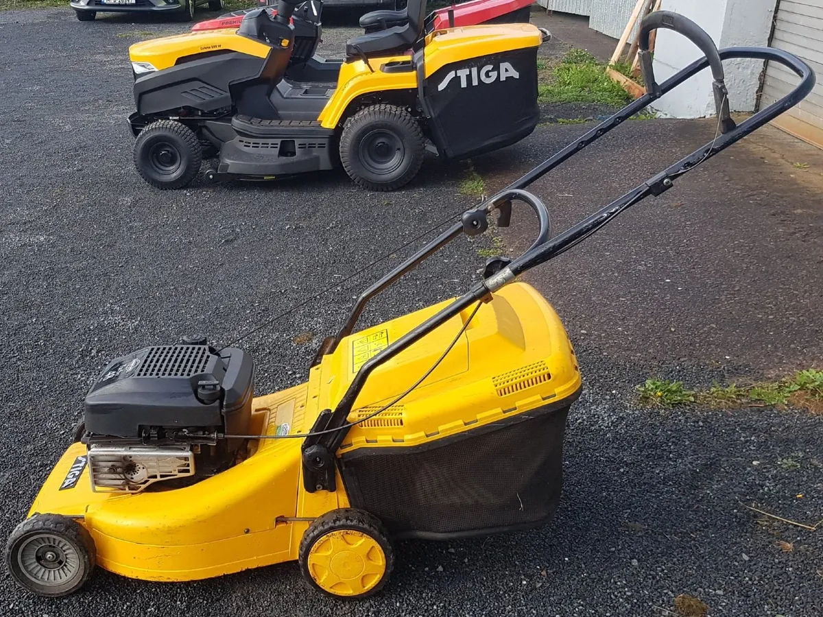 STIGA PUSH PETROL LAWNMOWER - FOR SALE - Image 2