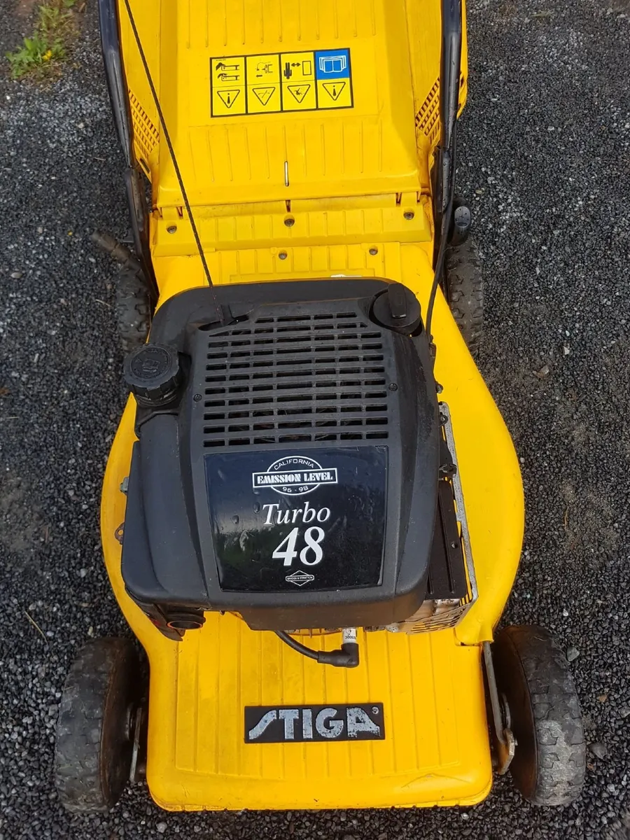 STIGA PUSH PETROL LAWNMOWER - FOR SALE - Image 4