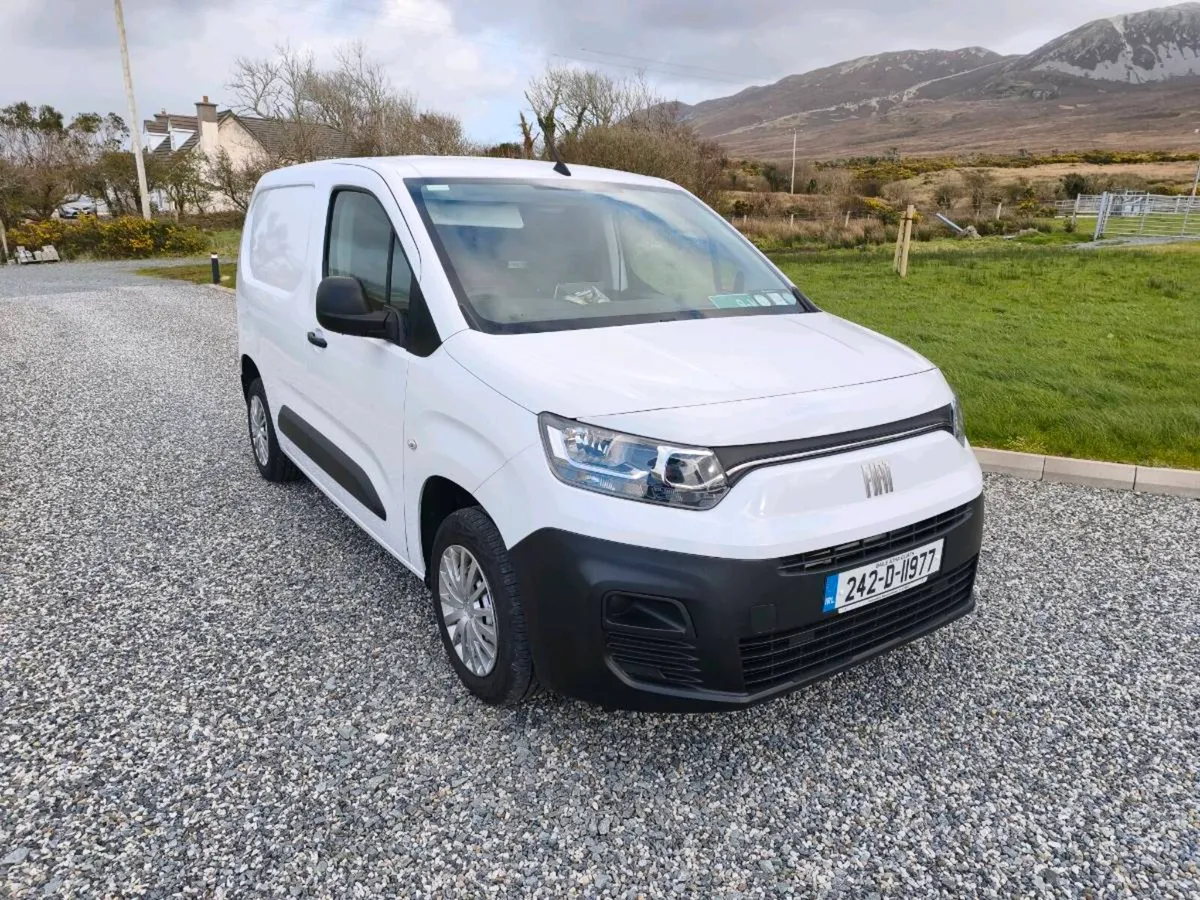 2024 242 Fiat Doblo 1.5d 100bhp 650kg 3 seater - Image 1