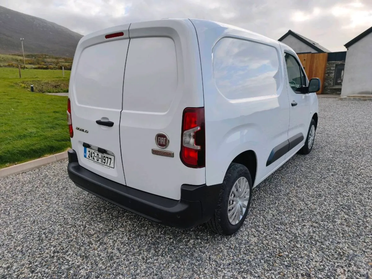 2024 242 Fiat Doblo 1.5d 100bhp 650kg 3 seater - Image 4