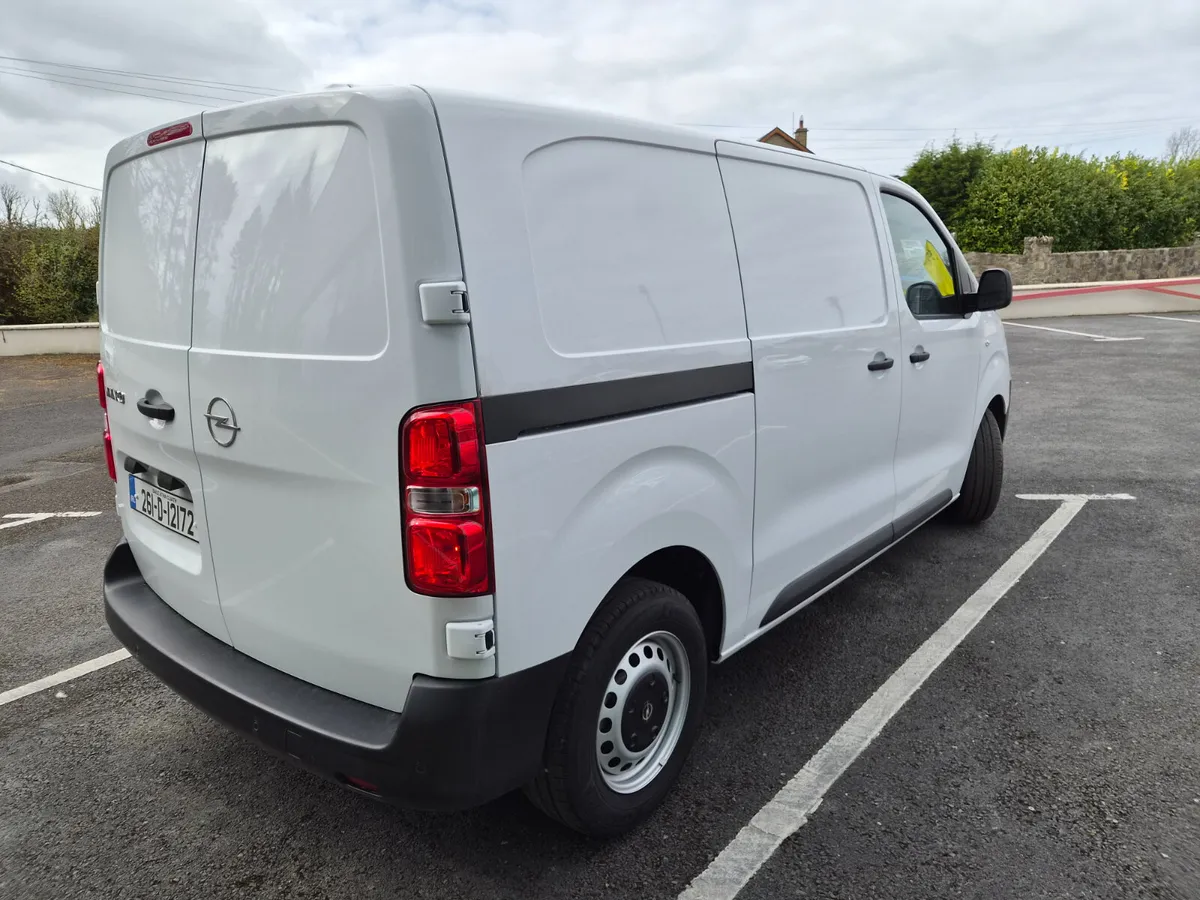 New Opel Vivaro 2026 1.5L Diesel Manual - Image 3