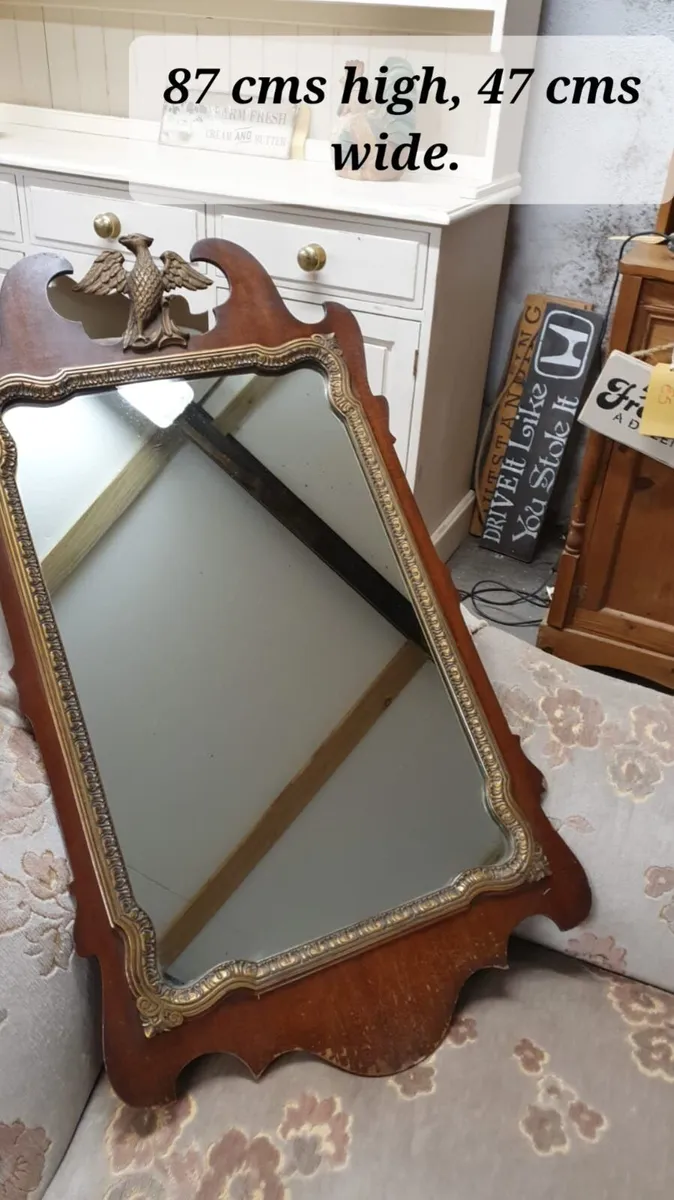 Georgian walnut mirror - Image 2