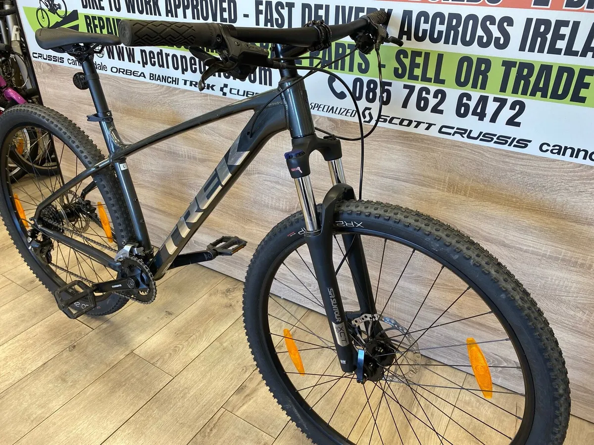 Trek marlin 5 (like new) - Image 4