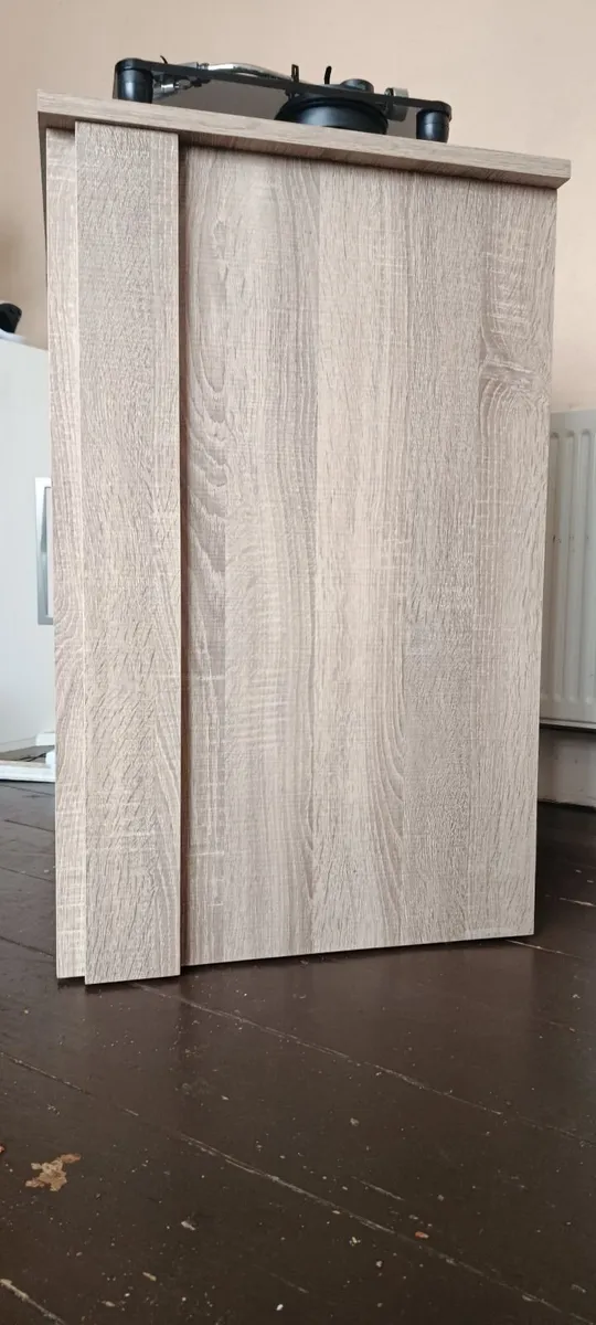 Delivery Hifi rack with LED lights - Image 3