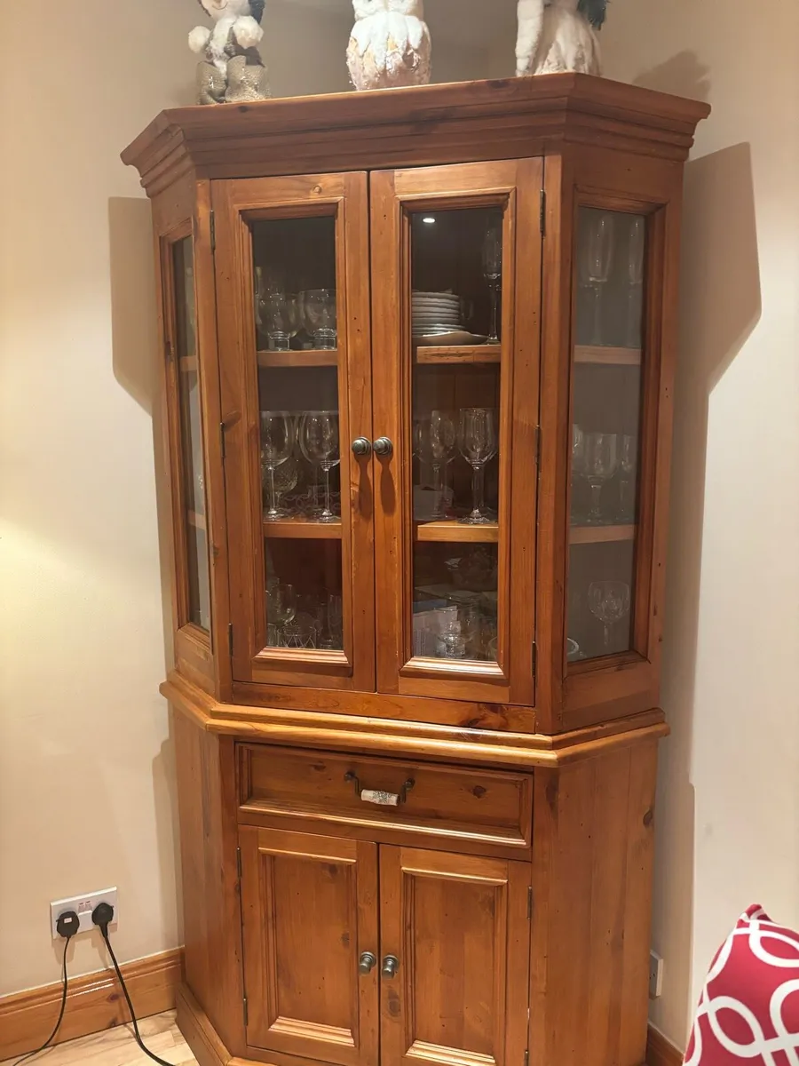 Cabinet mexican pine