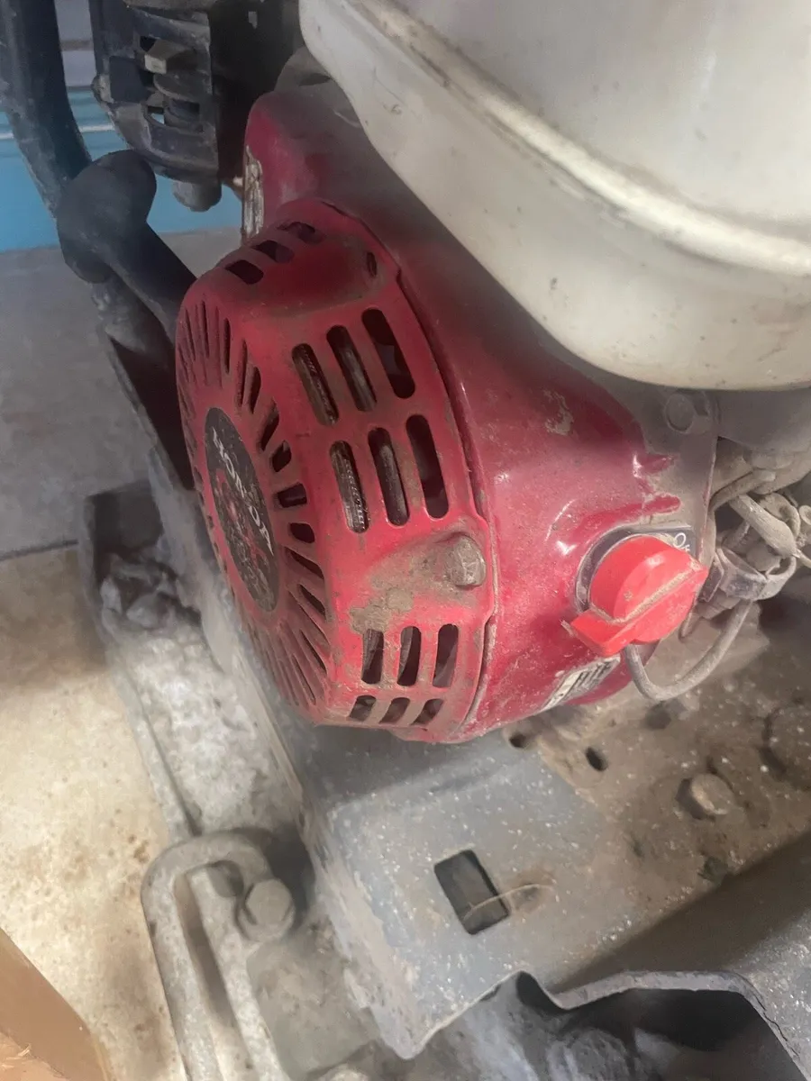 Whacker plate - Image 3