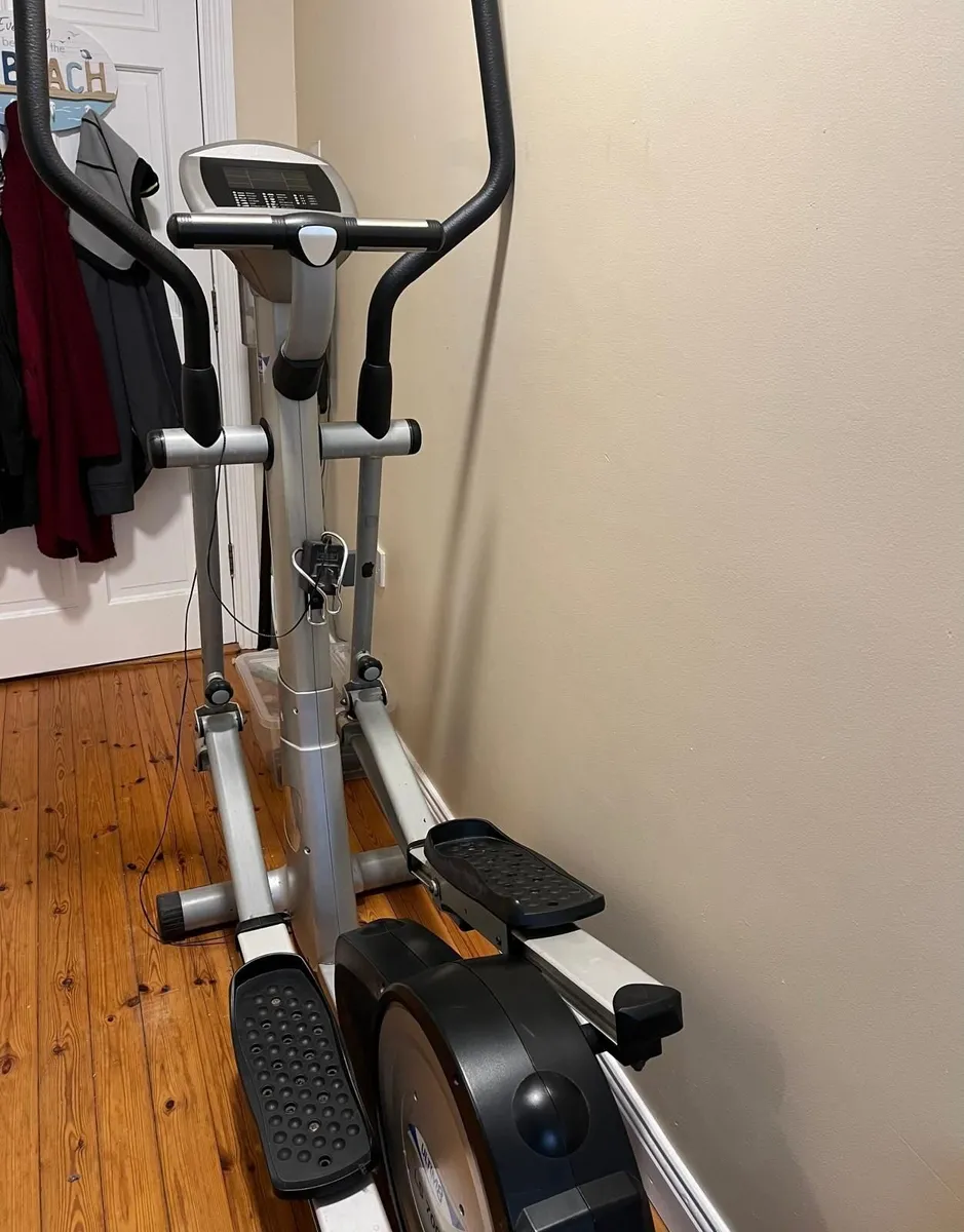 Cross Trainer - Image 4