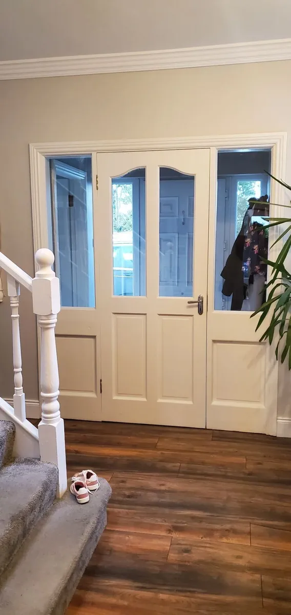 Door with side panels - Image 1