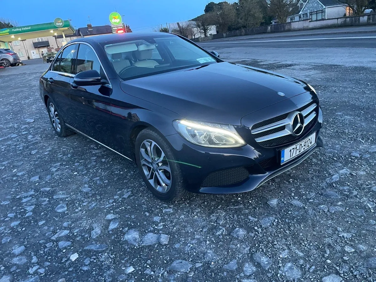 2017 Mercedes C200 - Image 4
