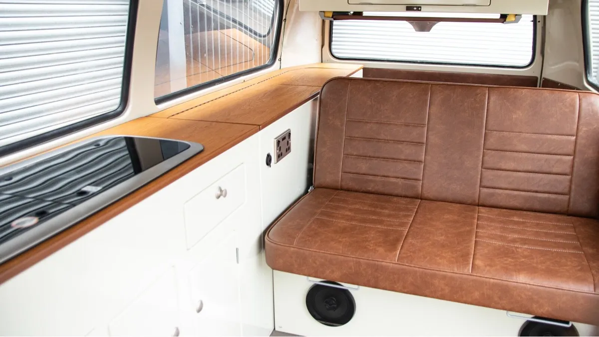 1974 Volkswagen Type 2 Bay Window Camper - Image 3