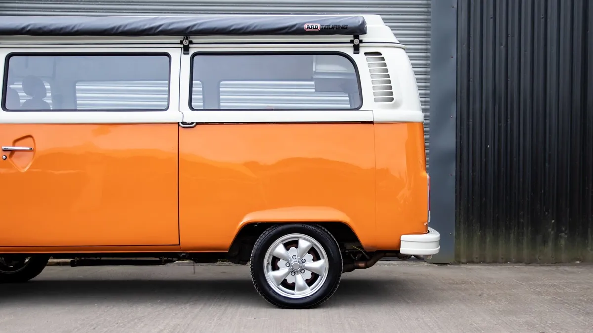 1974 Volkswagen Type 2 Bay Window Camper - Image 4