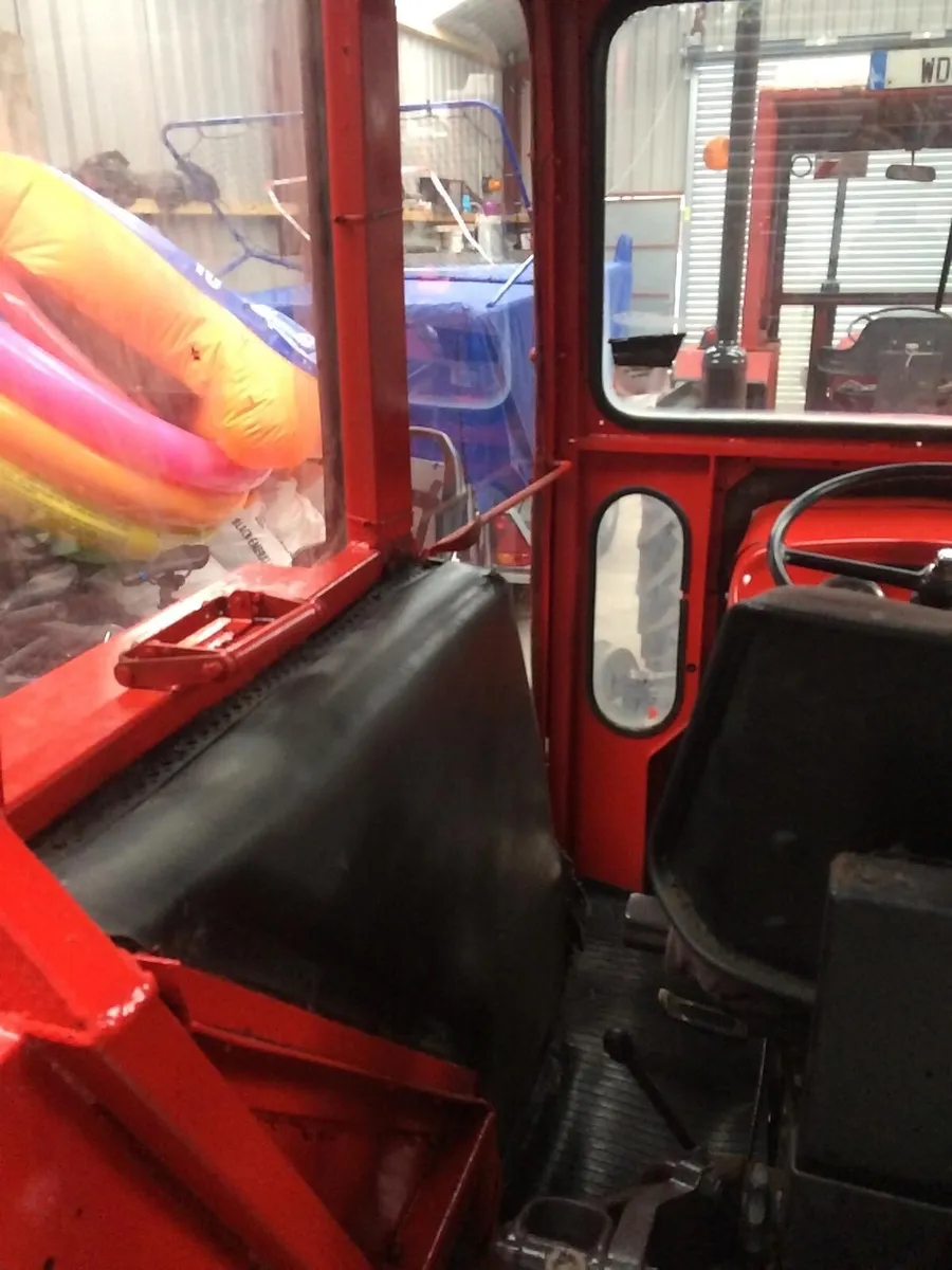 Tractor Cab - Image 4