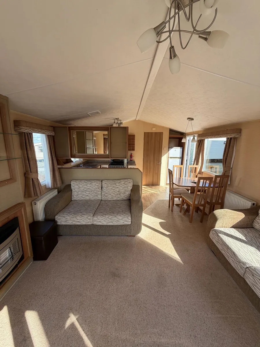 Willerby Salisbury 38 x 12 x 3 (2011) - Image 3