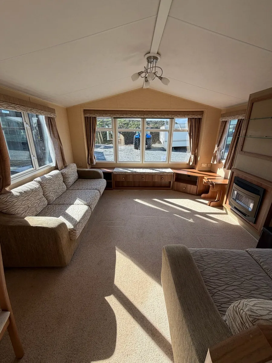 Willerby Salisbury 38 x 12 x 3 (2011) - Image 4
