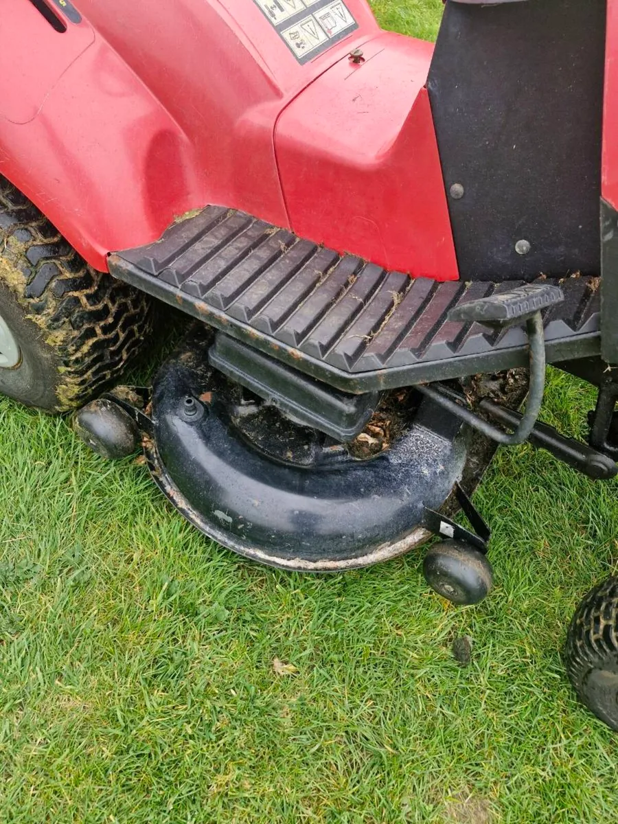 Castlegarden ride on lawnmower DELIVERY AVAILABLE - Image 2