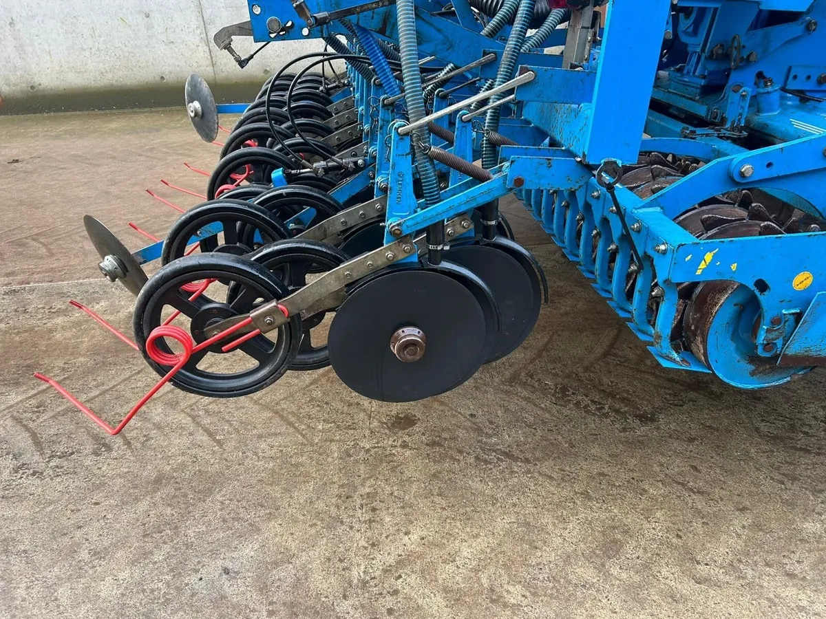 Lemken 3m one pass drill - Image 4