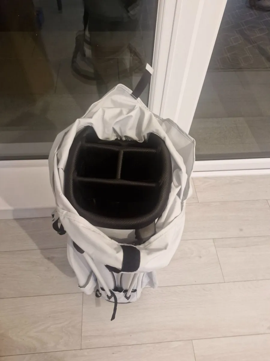 Titleist Bag - Image 2