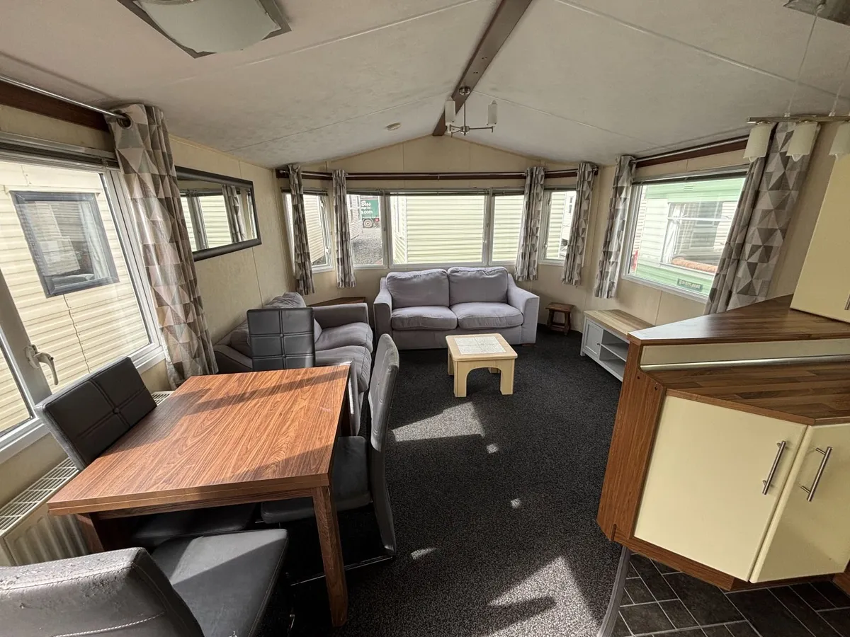 36X12 BK 3Bed, D/G&C/H,Free Delivery60 mile radius - Image 3