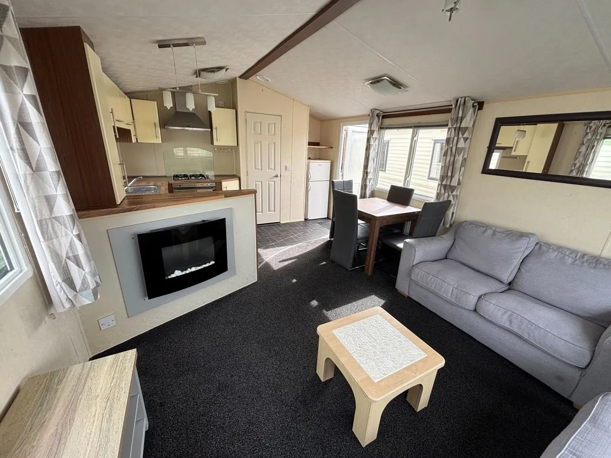 36X12 BK 3Bed, D/G&C/H,Free Delivery60 mile radius - Image 4