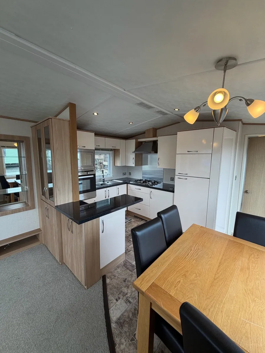 Victory Woodland 👌 2 Bed(Winter Pk & Bath) - Image 3