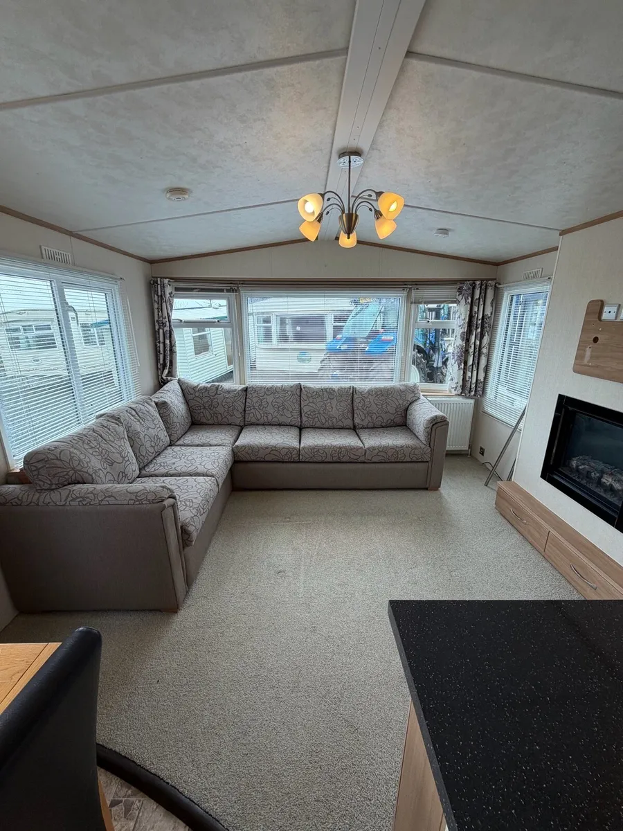 Victory Woodland 👌 2 Bed(Winter Pk & Bath) - Image 4