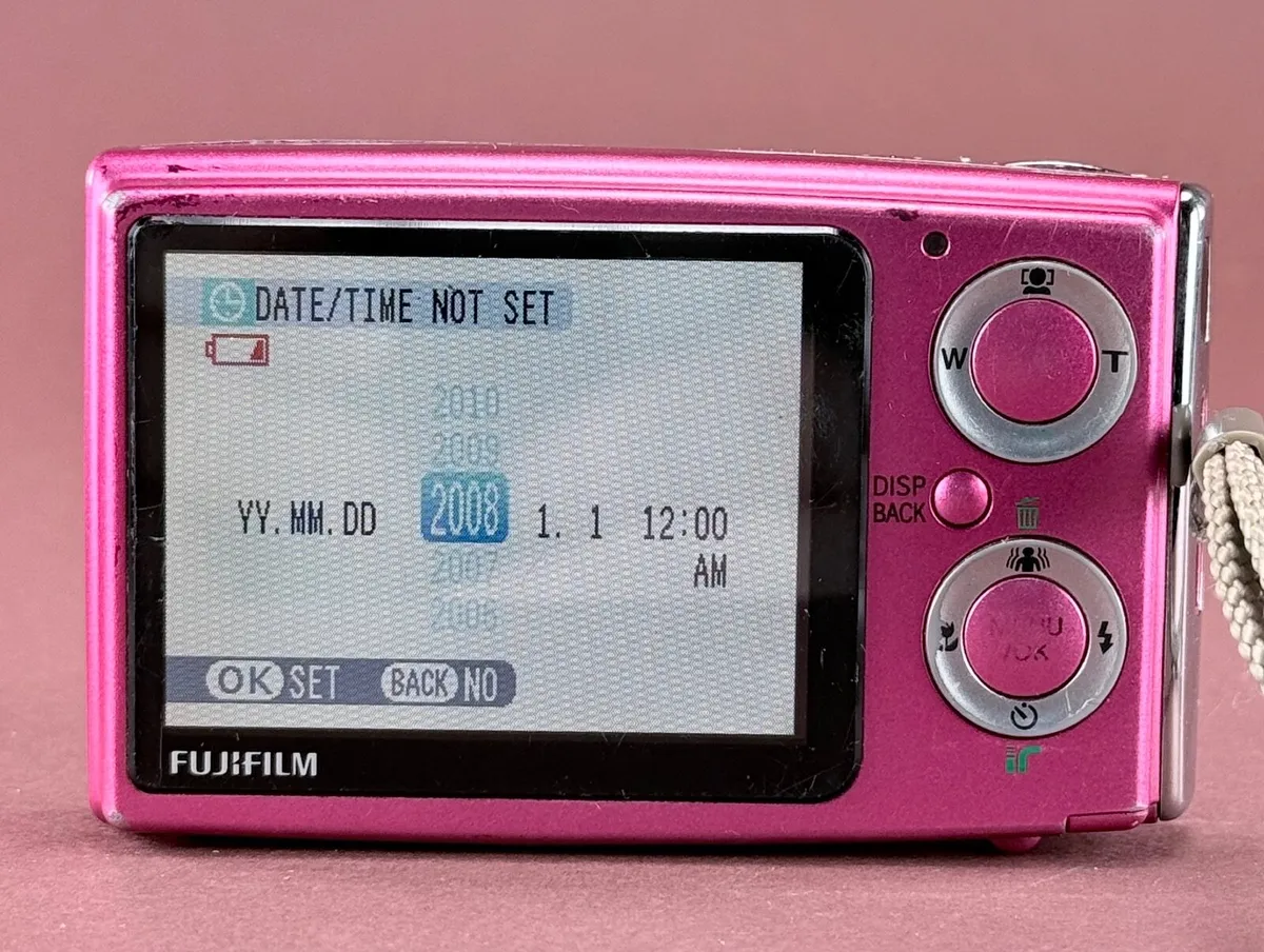 Fujifilm FinePix Z20fd compact point and shoot cam - Image 3