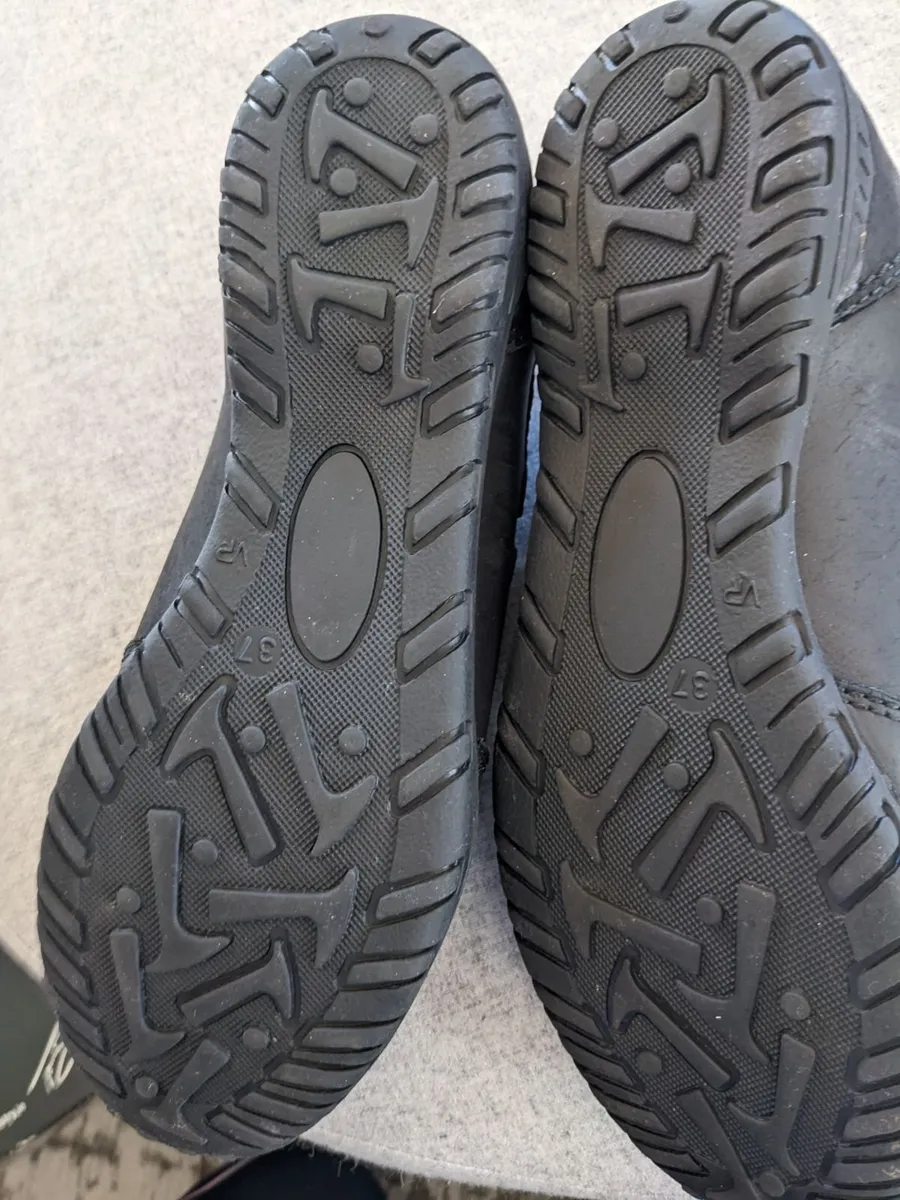 Boys Shoes - Image 4