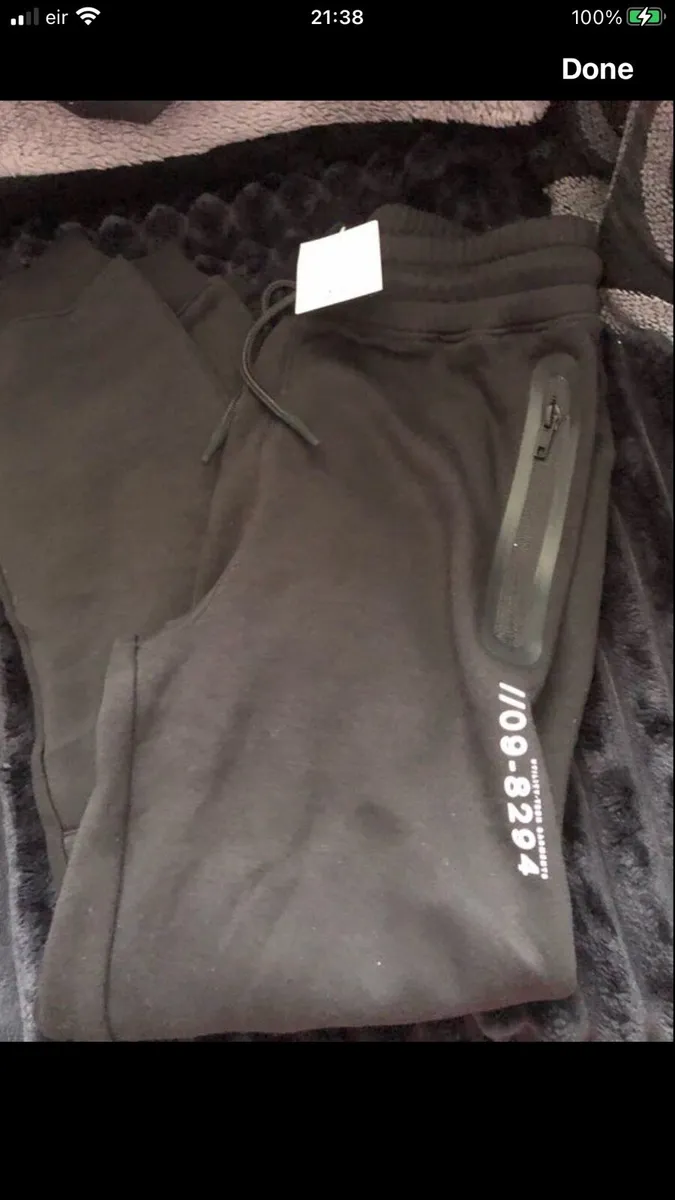 Boys BNWT bottoms age 11/12 €10 - Image 1