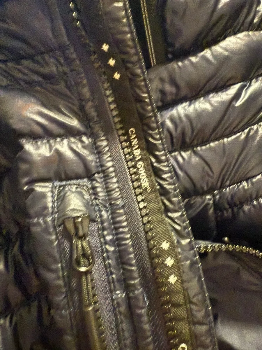 Canada goose jacket - Image 4