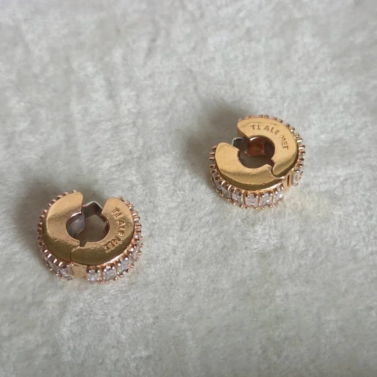 Pandora sparkling Ice cube clips charm x2 - Image 3