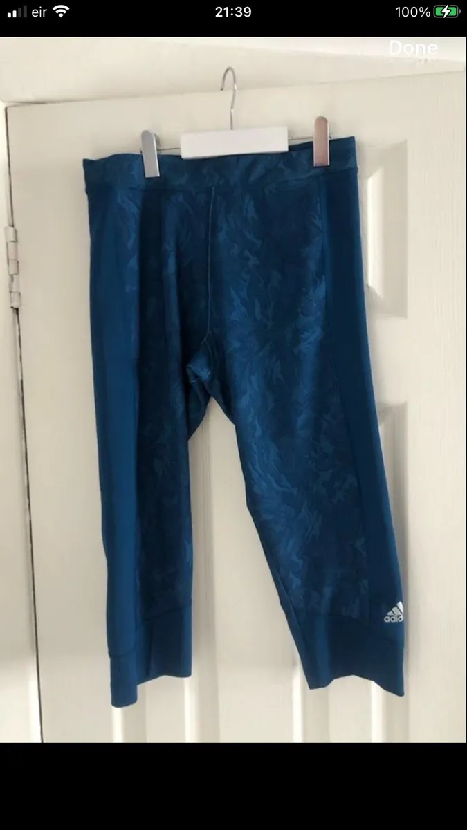 Ladies adidas leggings size 12/14 €10 - Image 1