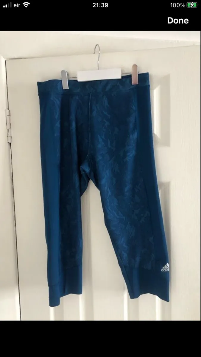 Ladies adidas leggings size 12/14 €10 - Image 2