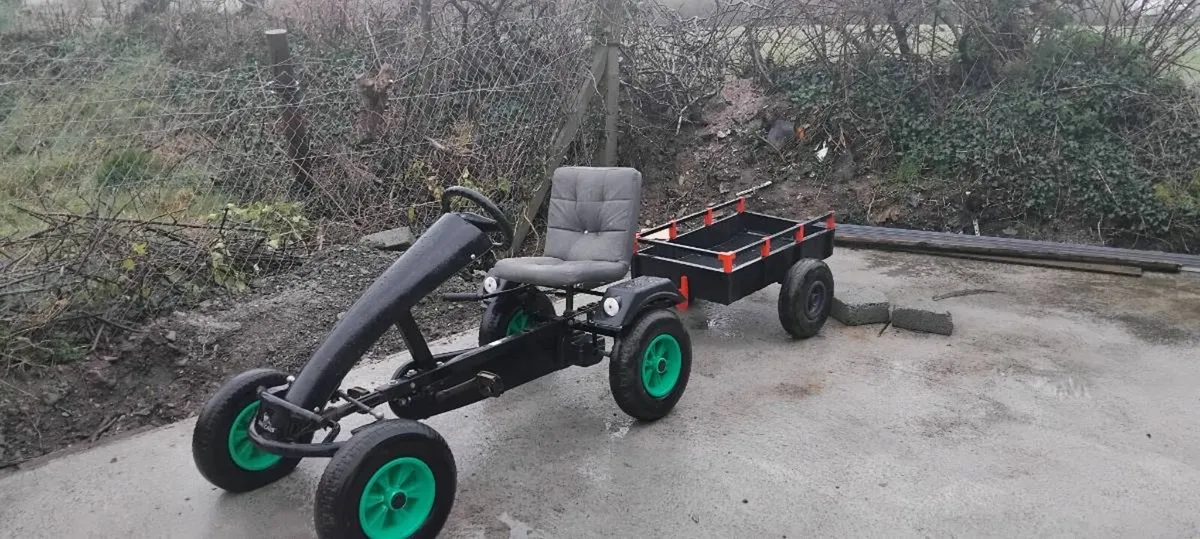 Dino go cart and berg tipping trailer - Image 1