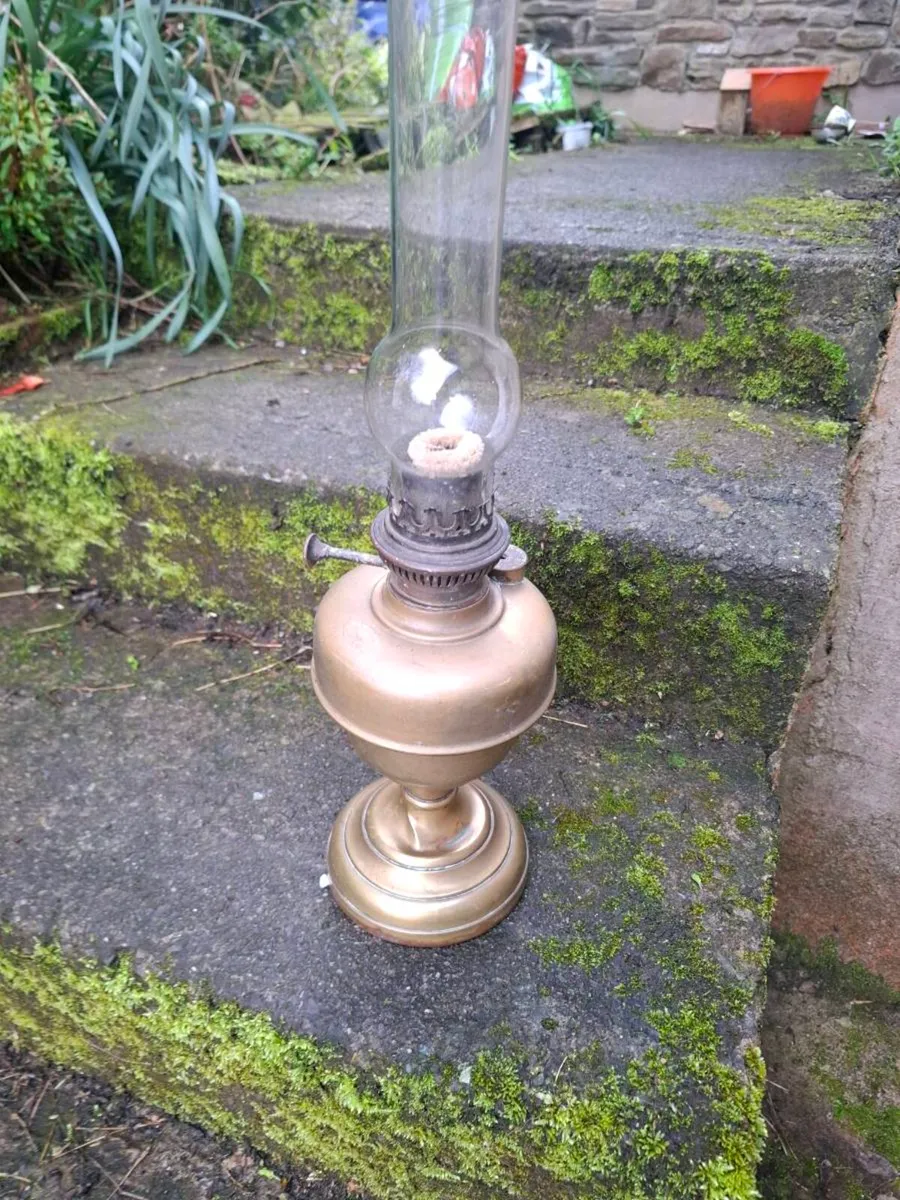 Brass oil lamp working - Image 2