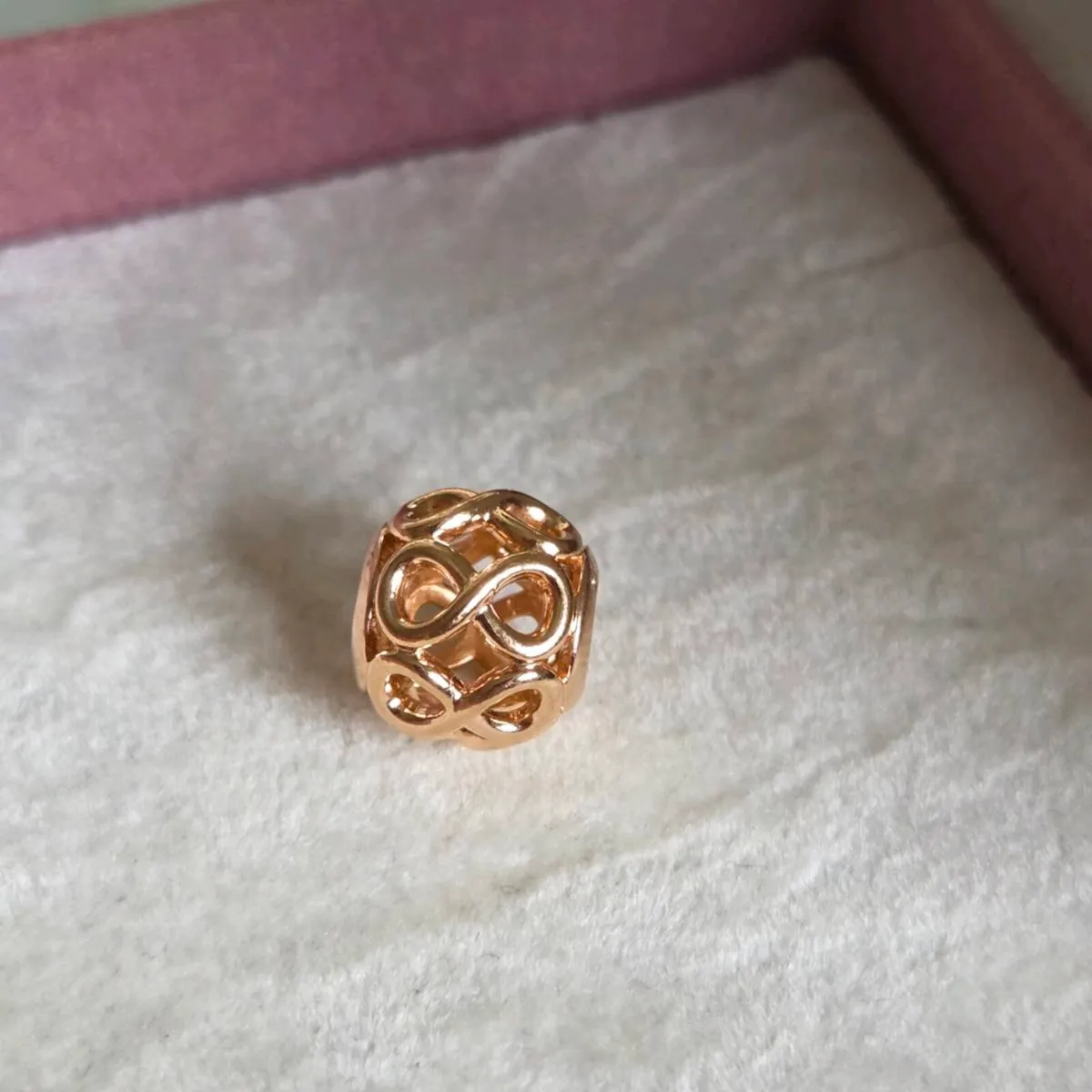 Pandora openwork infinity charm rose gold - Image 1
