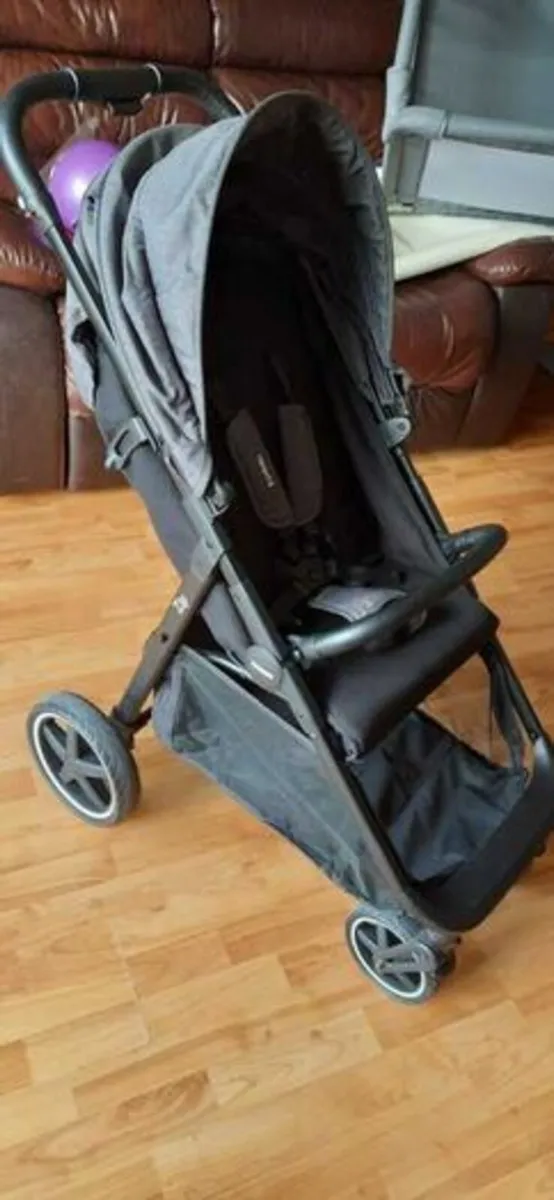 New-Like Zummi buggy Stroller - Image 1