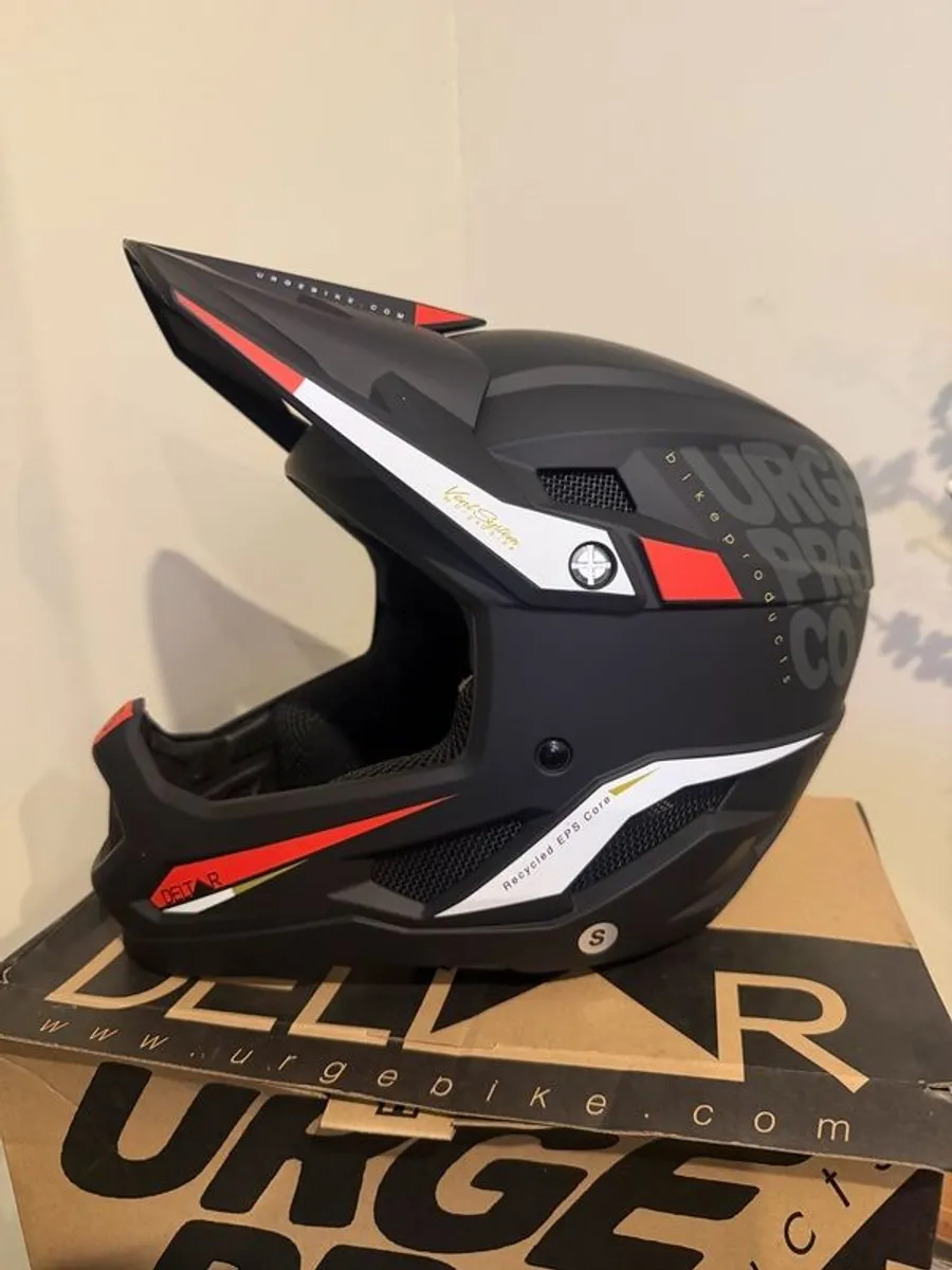 Endura MTB Helmets - Image 3