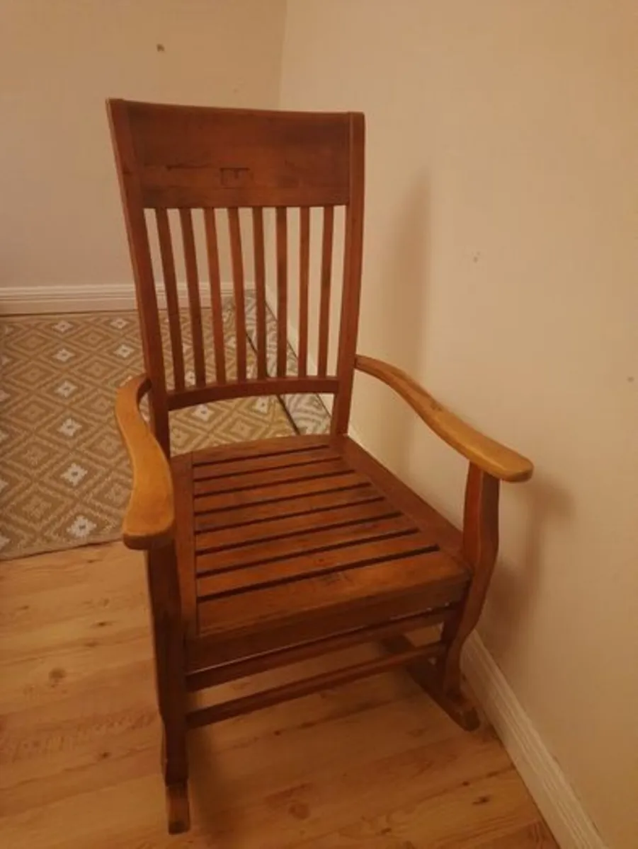 Wooden rocking chair - Image 2
