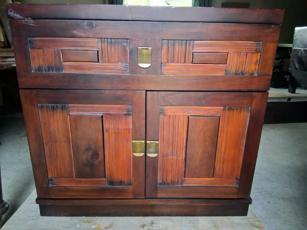 Tv stand and storage press - Image 1